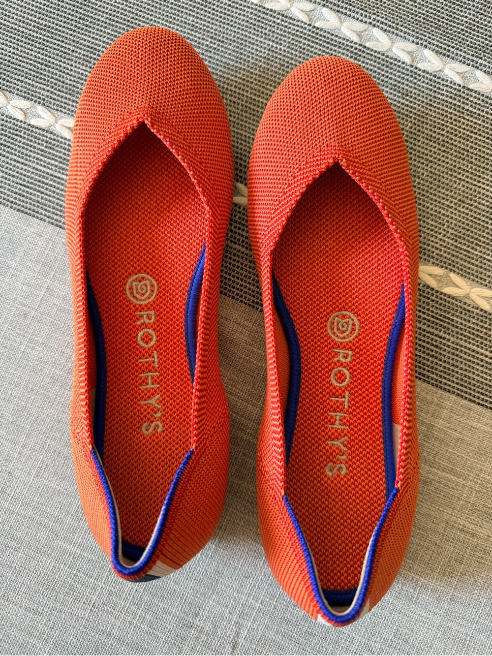 Rothy's The Flat Persimmon Marine Heel Stripe Slip On Flats
(Sz 8/tried on once)